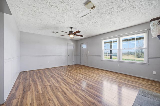 2366 Ironworks Road, Winchester, KY 40391