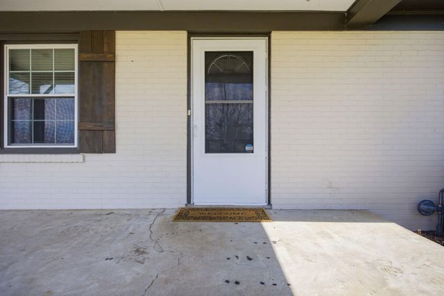 2366 Ironworks Road, Winchester, KY 40391