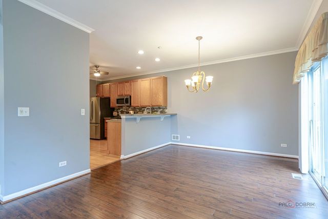 1880 Maureen Drive 1880, Hoffman Estates, IL 60192