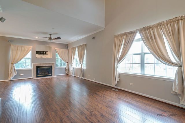 1880 Maureen Drive 1880, Hoffman Estates, IL 60192