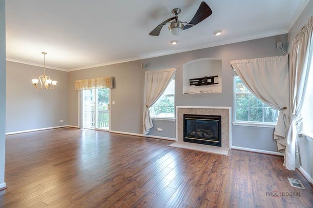 1880 Maureen Drive 1880, Hoffman Estates, IL 60192