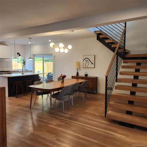 25 Lewis Lane, Port Washington, NY 11050