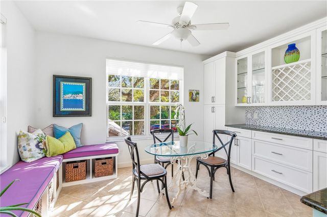 200 Sable Oak Lane 204, Vero Beach, FL 32963