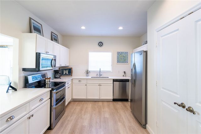 200 Sable Oak Lane 204, Vero Beach, FL 32963