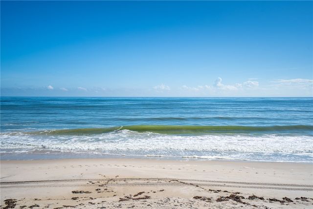 200 Sable Oak Lane 204, Vero Beach, FL 32963