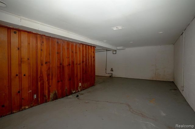 13523 Faust Avenue, Detroit, MI 48223