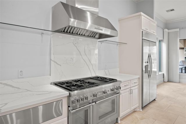 11614 Montmarte Boulevard, Houston, TX 77082