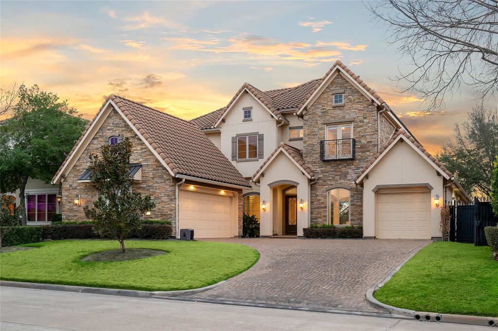 11614 Montmarte Boulevard, Houston, TX 77082