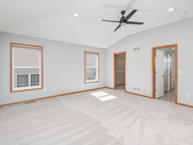 1511 Pembroke Pass, Chanhassen, MN 55317