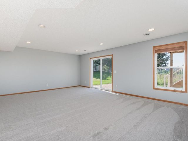 1511 Pembroke Pass, Chanhassen, MN 55317