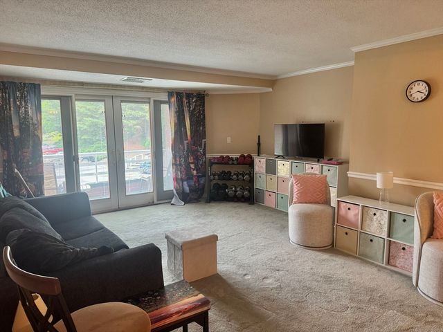 282 Place Lane 282, Woburn, MA 01801