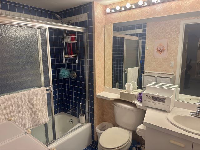 282 Place Lane 282, Woburn, MA 01801