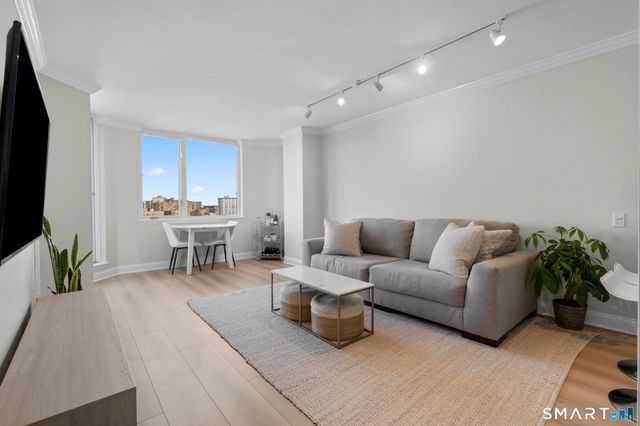 25 Forest Street 15E, Stamford, CT 06901