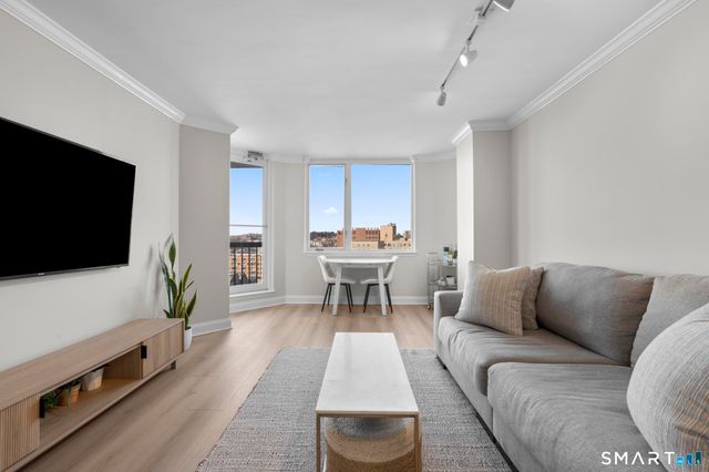 25 Forest Street 15E, Stamford, CT 06901