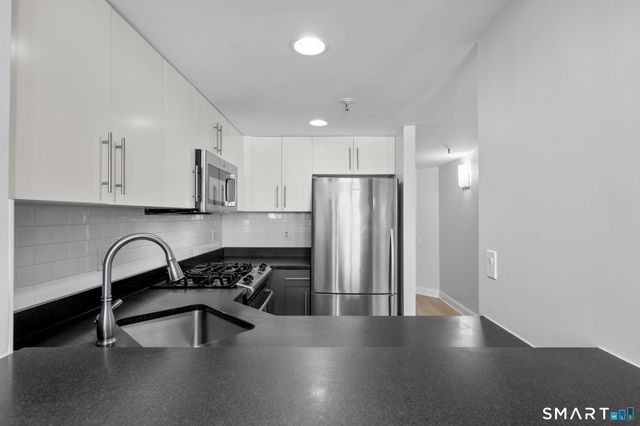 25 Forest Street 15E, Stamford, CT 06901