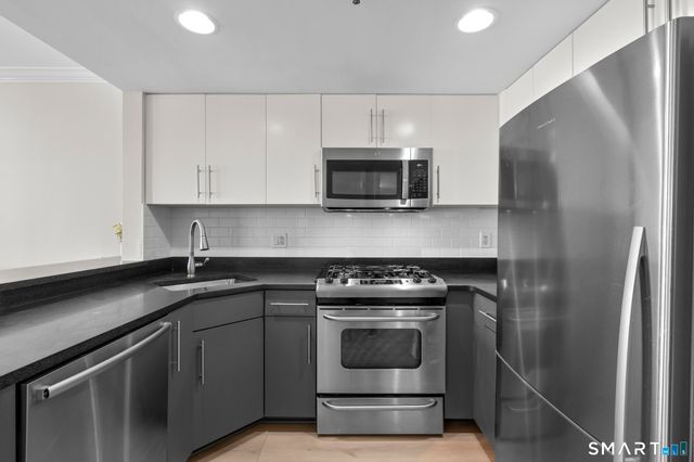 25 Forest Street 15E, Stamford, CT 06901