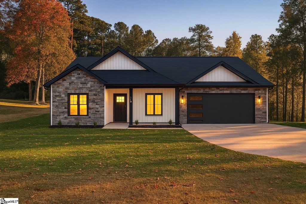 137 Mcbeth Road, Cowpens, SC 29330