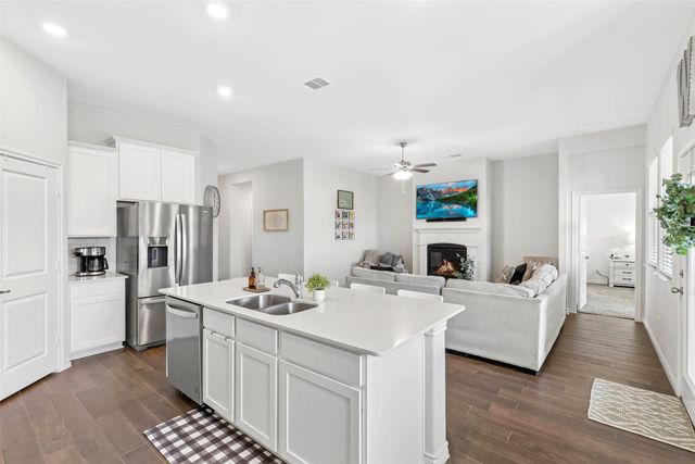 11231 Hawks Landing Drive, Aubrey, TX 76227