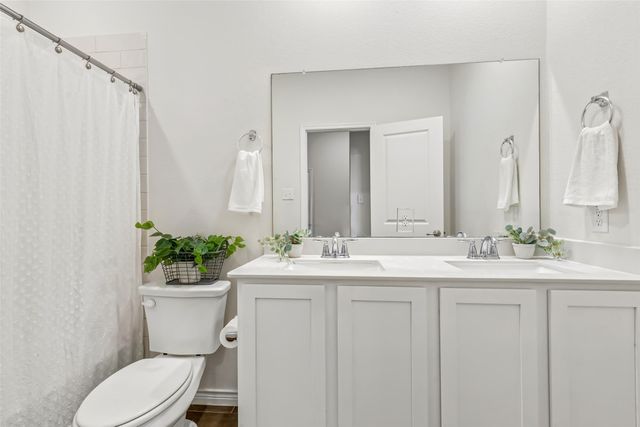 11231 Hawks Landing Drive, Aubrey, TX 76227