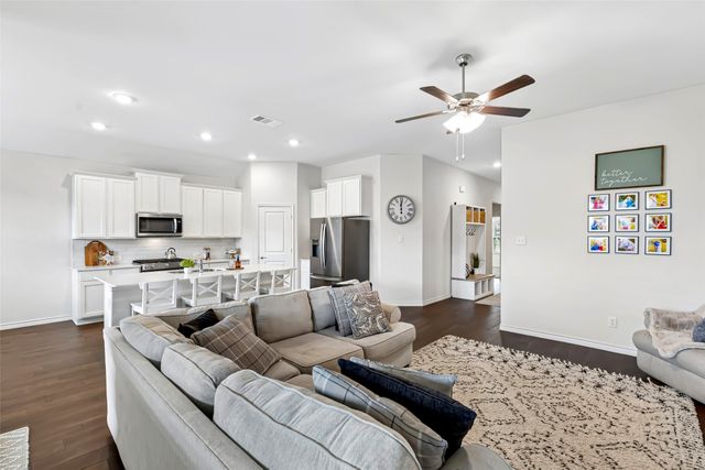 11231 Hawks Landing Drive, Aubrey, TX 76227