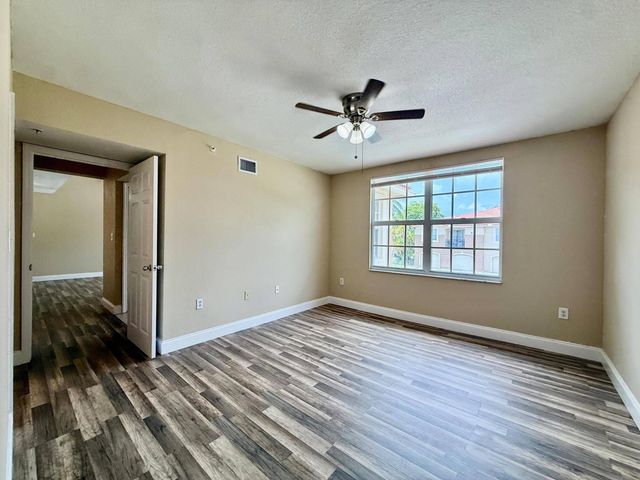 15095 Michelangelo Boulevard 201, Delray Beach, FL 33446