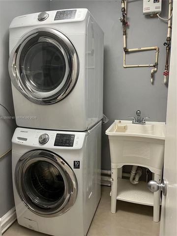 6661 SW 137th Ct 8D, Miami, FL 33183