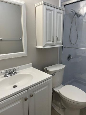 6661 SW 137th Ct 8D, Miami, FL 33183