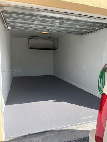 6661 SW 137th Ct 8D, Miami, FL 33183