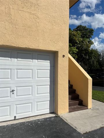 6661 SW 137th Ct 8D, Miami, FL 33183