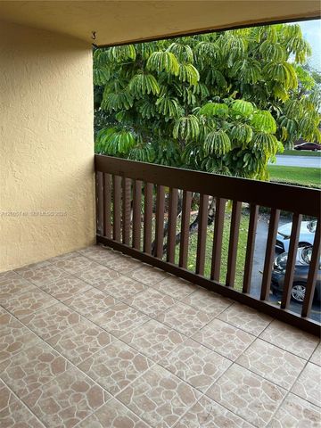 6661 SW 137th Ct 8D, Miami, FL 33183