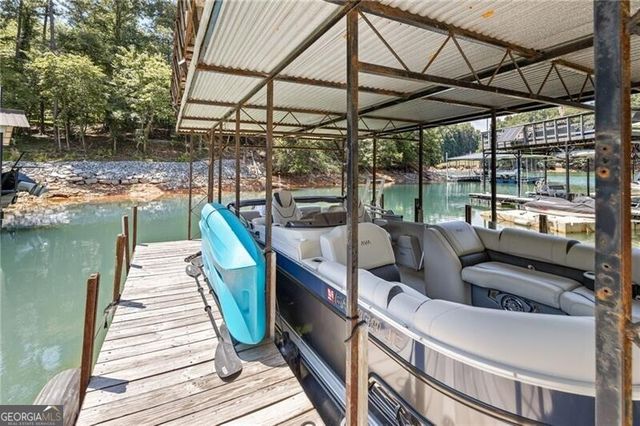 6470 Samoa Way, Flowery Branch, GA 30542