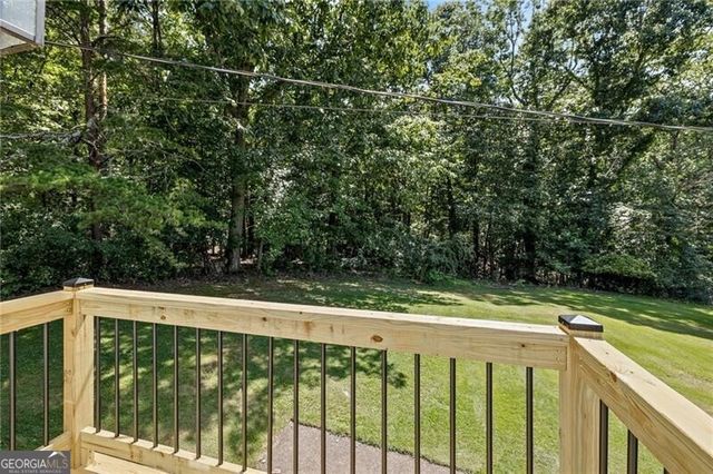 6470 Samoa Way, Flowery Branch, GA 30542
