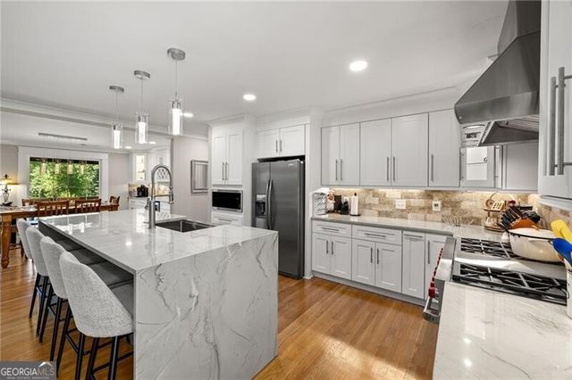 6470 Samoa Way, Flowery Branch, GA 30542