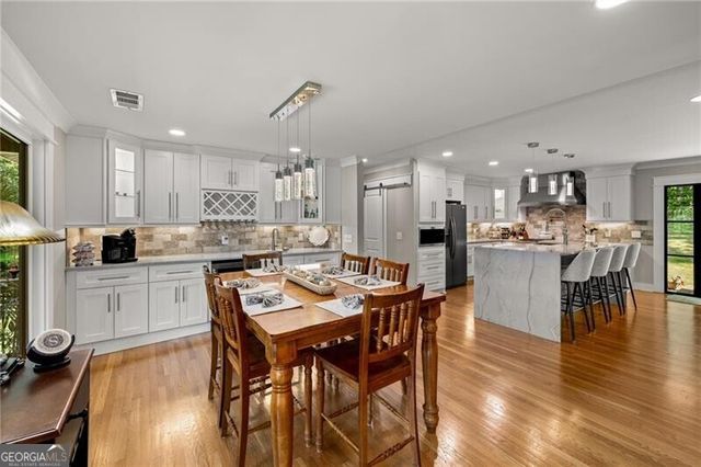 6470 Samoa Way, Flowery Branch, GA 30542