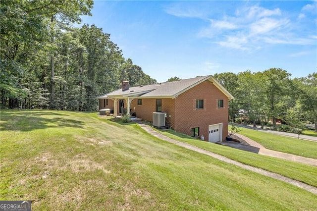 6470 Samoa Way, Flowery Branch, GA 30542