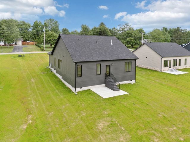 811 Oconnor St, Smithville, TN 37166