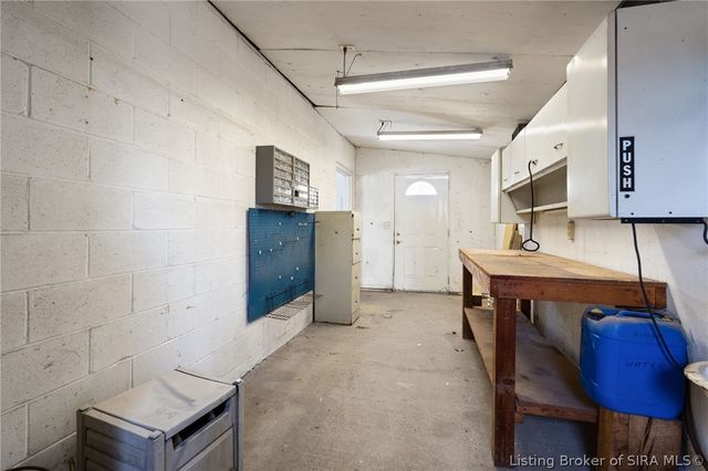 7368 West Relender Road, Georgetown, IN 47122