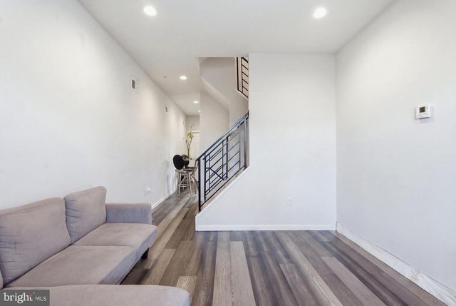 2562 E AUBURN ST, Philadelphia, PA 19134