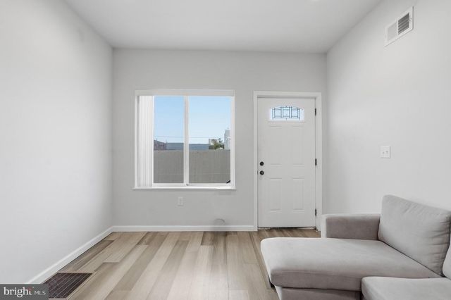 2562 E AUBURN ST, Philadelphia, PA 19134