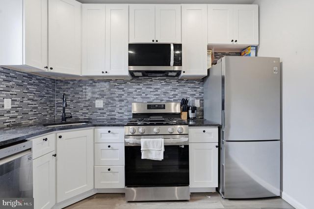 2562 E AUBURN ST, Philadelphia, PA 19134