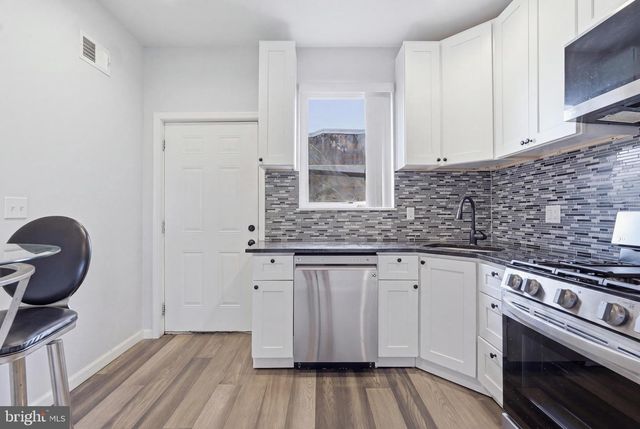 2562 E AUBURN ST, Philadelphia, PA 19134
