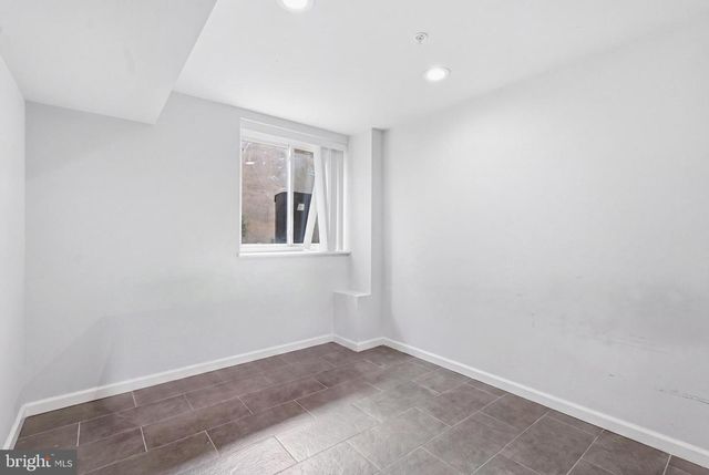 2562 E AUBURN ST, Philadelphia, PA 19134