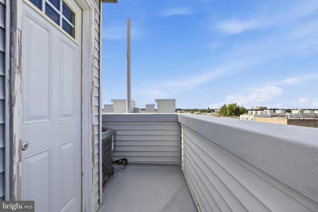 2562 E AUBURN ST, Philadelphia, PA 19134