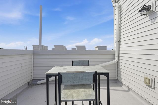2562 E AUBURN ST, Philadelphia, PA 19134