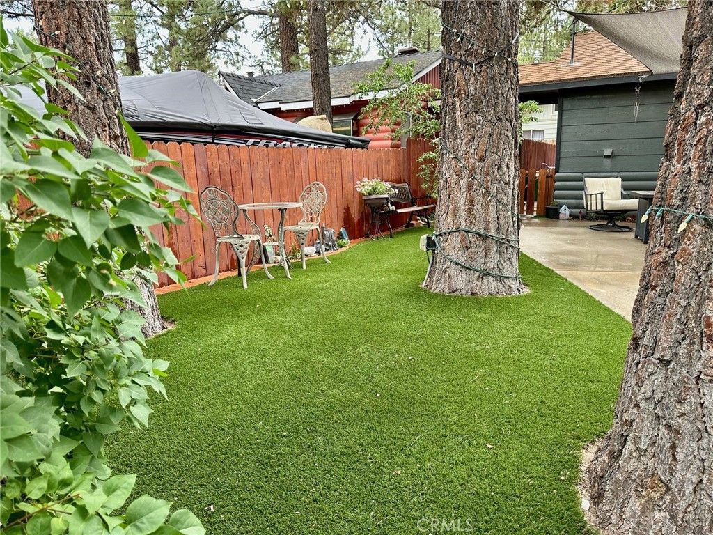 Image 4 of property listing at 867 B Lane, Big Bear City, CA 92314