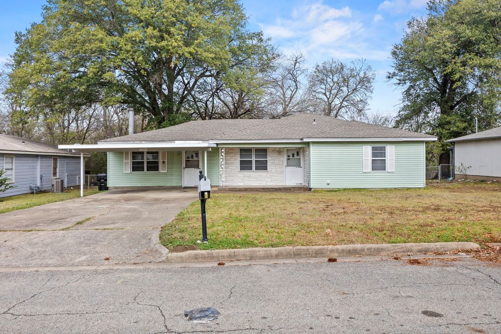 4026 Dixon Circle, Greenville, TX 75401