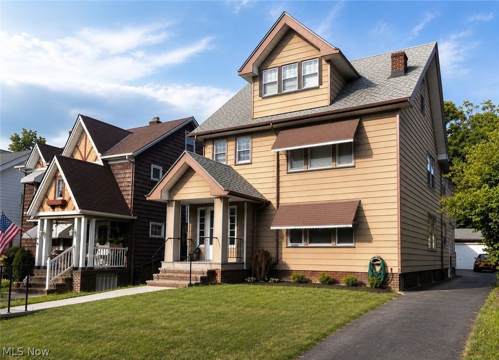 2173 Brown Road Down, Lakewood, OH 44107