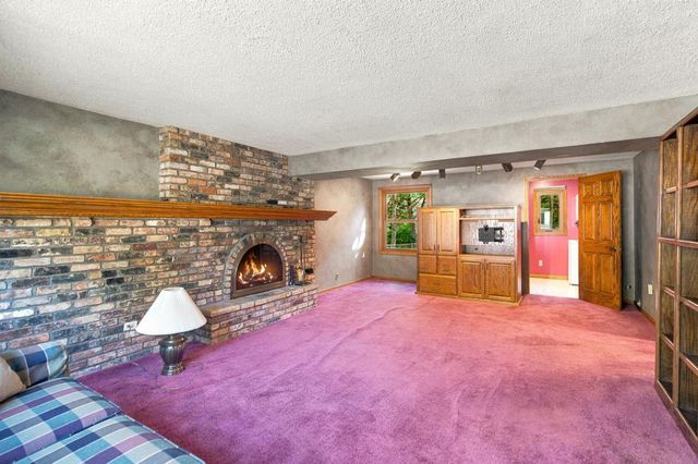 1531 15th Street NW, New Brighton, MN 55112