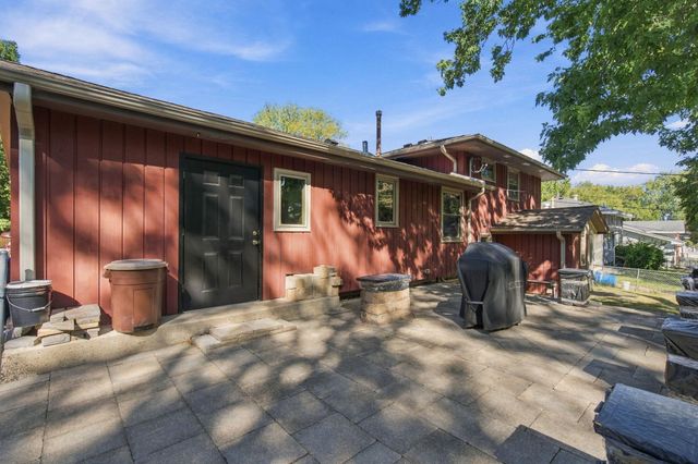 1531 15th Street NW, New Brighton, MN 55112