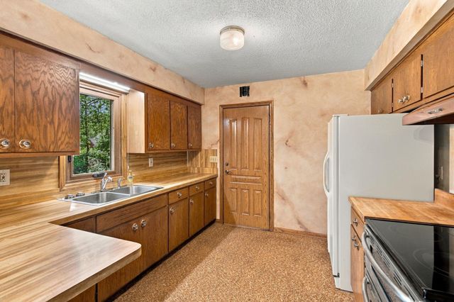 1531 15th Street NW, New Brighton, MN 55112